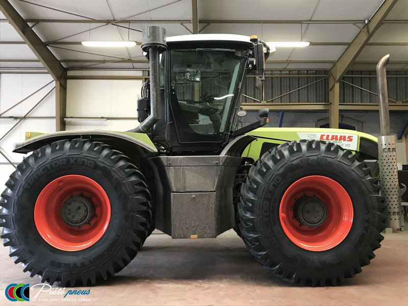 remplacement-pneus-forestiers-tracteur-2-CLAAS XERION 3800