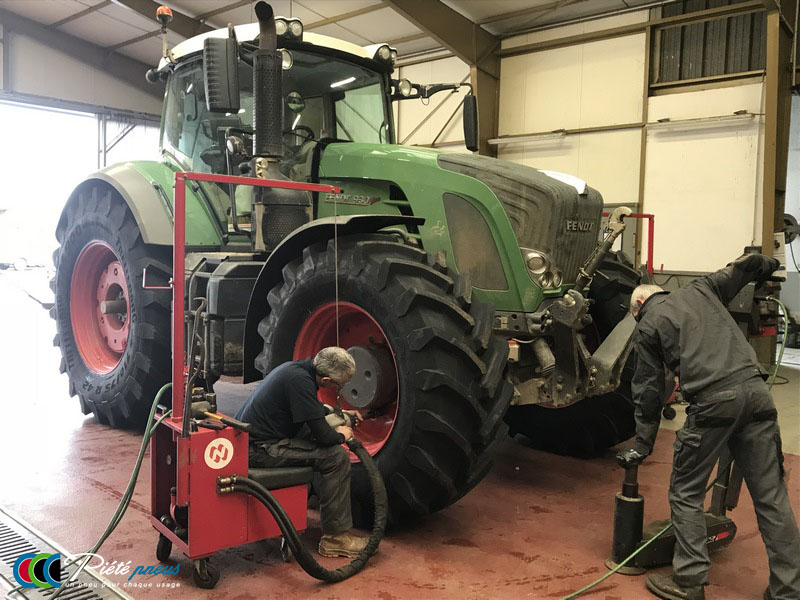remplacement-pneus-tracteur-fendt-930-agraire-1