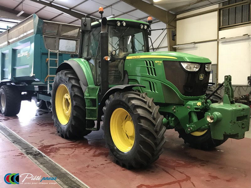 remplacement-pneus-tracteur-john-deere-6170-agraire-1
